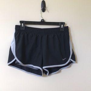 Nike Women’s Dri-Fit Lined Running Shorts - M
